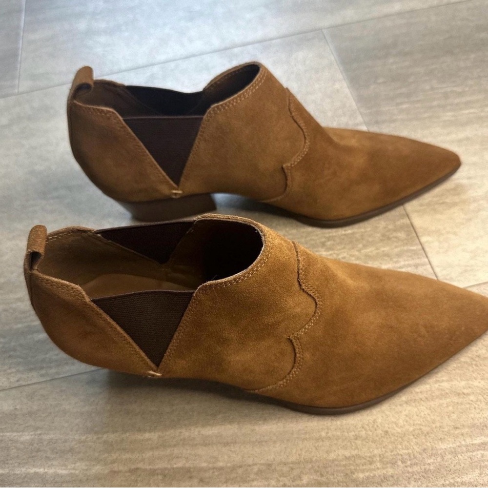 Nine West Tan Suede Ankle Booties